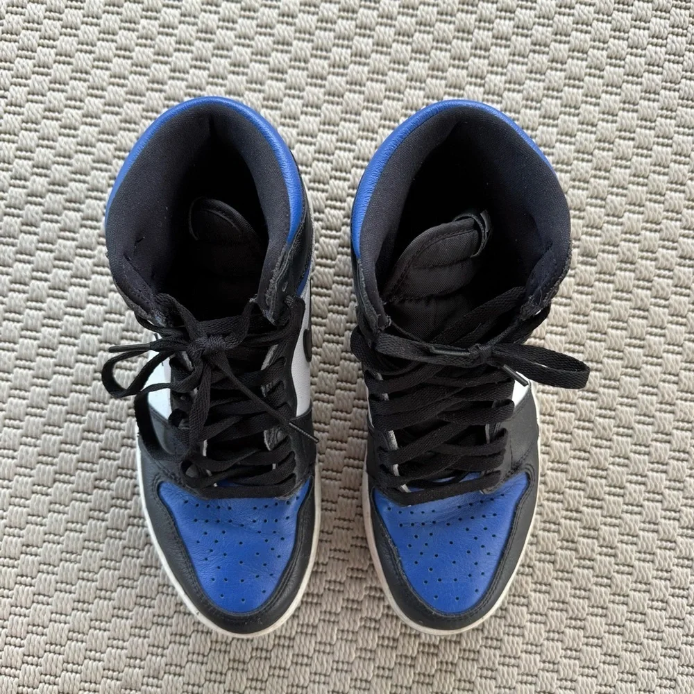 Jordan 1 retro high royal toe